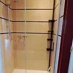 Δωμάτια σε οικογενειακή κατοικία Casa Ciska Redinha